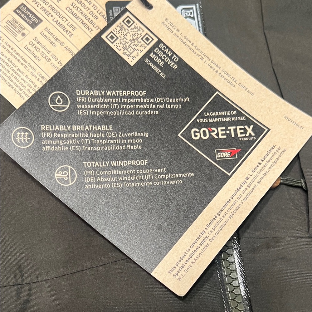 Norrøna Tamok Gore-Tex Women's Snowboard Jacket Rosin - Picture 9 of 16